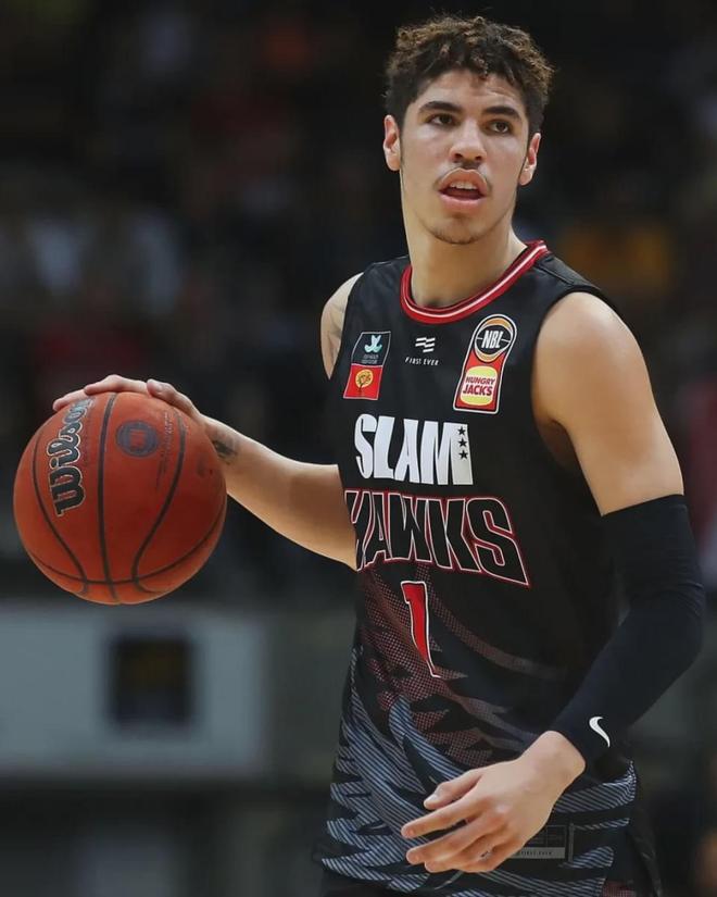 冲刺阶段塞维利亚备战欧超杯，篮板制胜细节曝光，质疑声仍在，球队文化再被提及的简单介绍